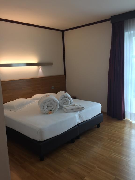 Al Marinaio Hotel Garni Trento Eksteriør bilde